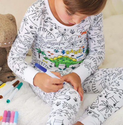 Kinder Pyjama Set & Buntstifte