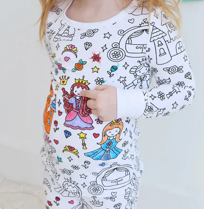 Kinder Pyjama Set & Buntstifte